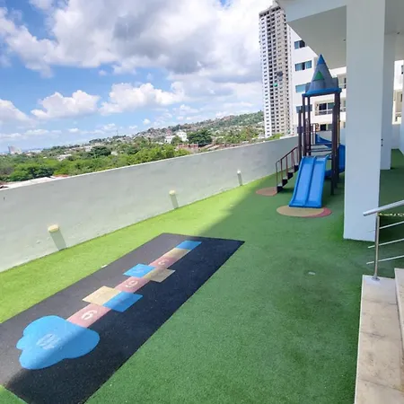 Duplex De Lujo Nuevo Con Vista Increible Al Centro Y La Playa *