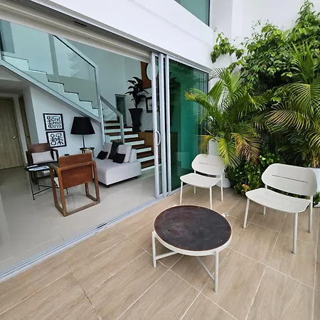 Duplex De Lujo Nuevo Con Vista Increible Al Centro Y La Playa Apartment *